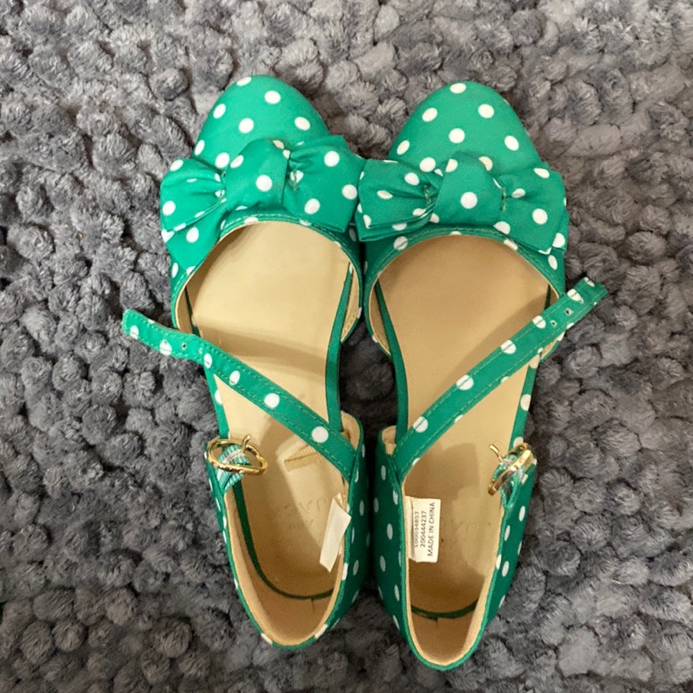 Janie and jack green polka dot shoes